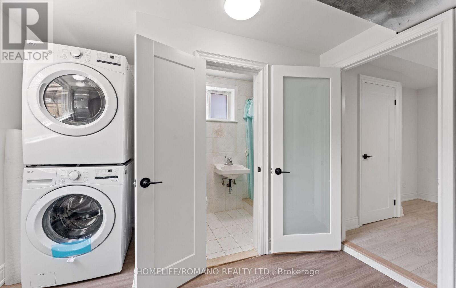 37 Donofree Road, Toronto, Ontario  M6L 2P4 - Photo 27 - W12466556