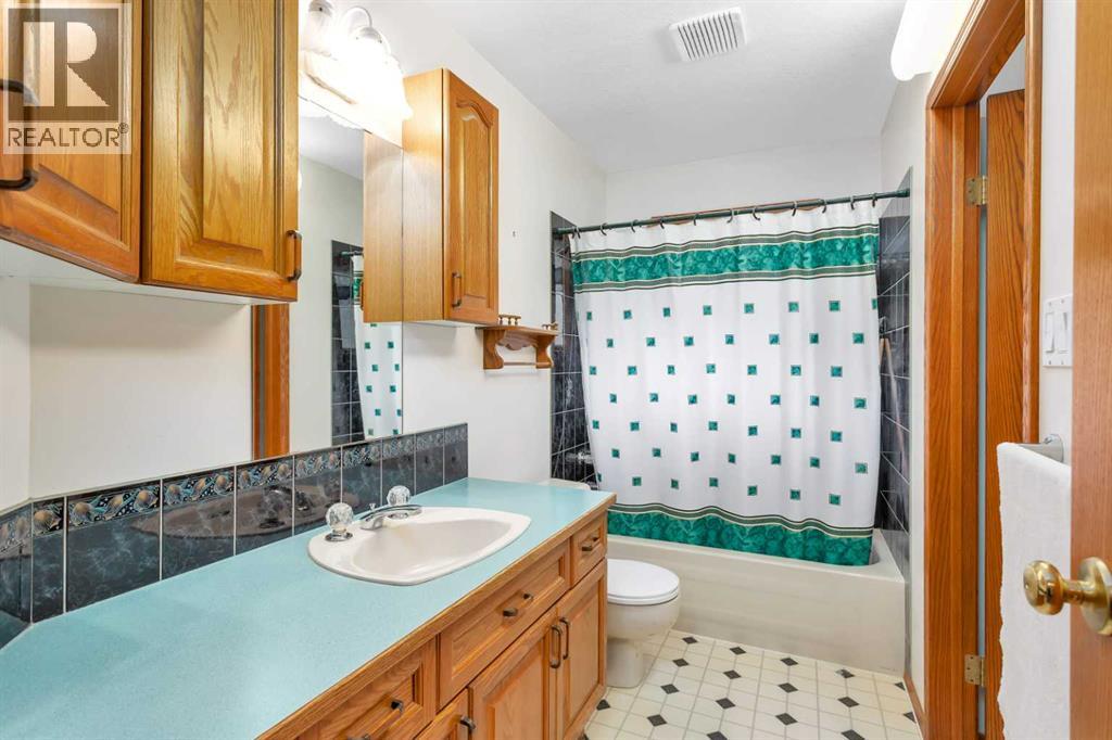 4000 42 Street, Rocky Mountain House, Alberta  T4T 1A7 - Photo 18 - A2234112