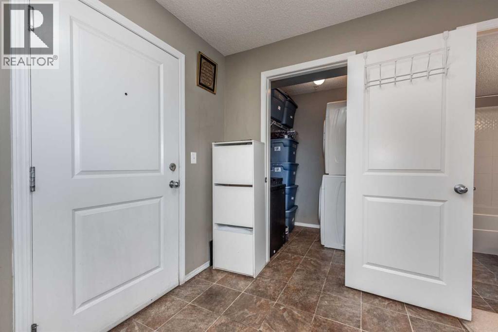 203, 5 Saddlestone Way Ne, Calgary, Alberta  T3J 0S2 - Photo 11 - A2264897