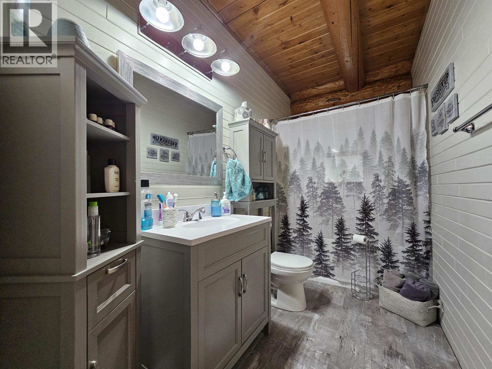 4884 Kitwanga Drive, 108 Mile Ranch, British Columbia  V0K 2Z0 - Photo 11 - R2996844