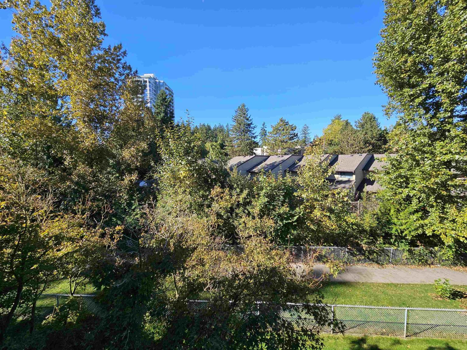 302 14980 101a Avenue, Surrey, British Columbia  V3R 0T1 - Photo 5 - R3059162