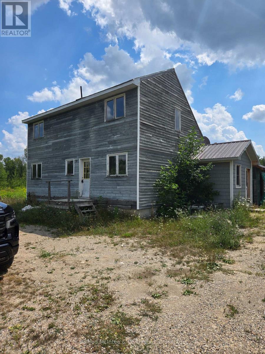 233 Gamble Road, Brockton, Ontario  N0G 1J0 - Photo 4 - X12466591