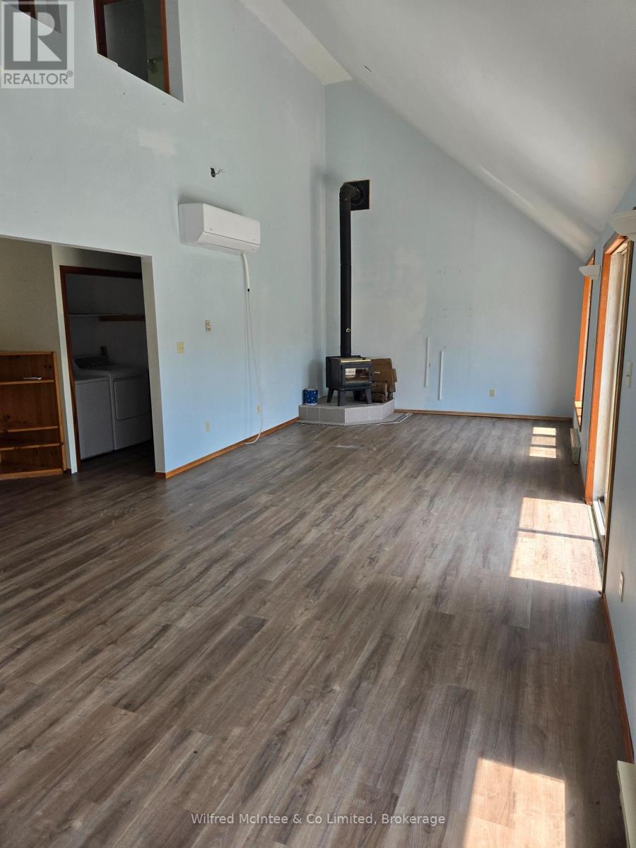 233 Gamble Road, Brockton, Ontario  N0G 1J0 - Photo 6 - X12466591