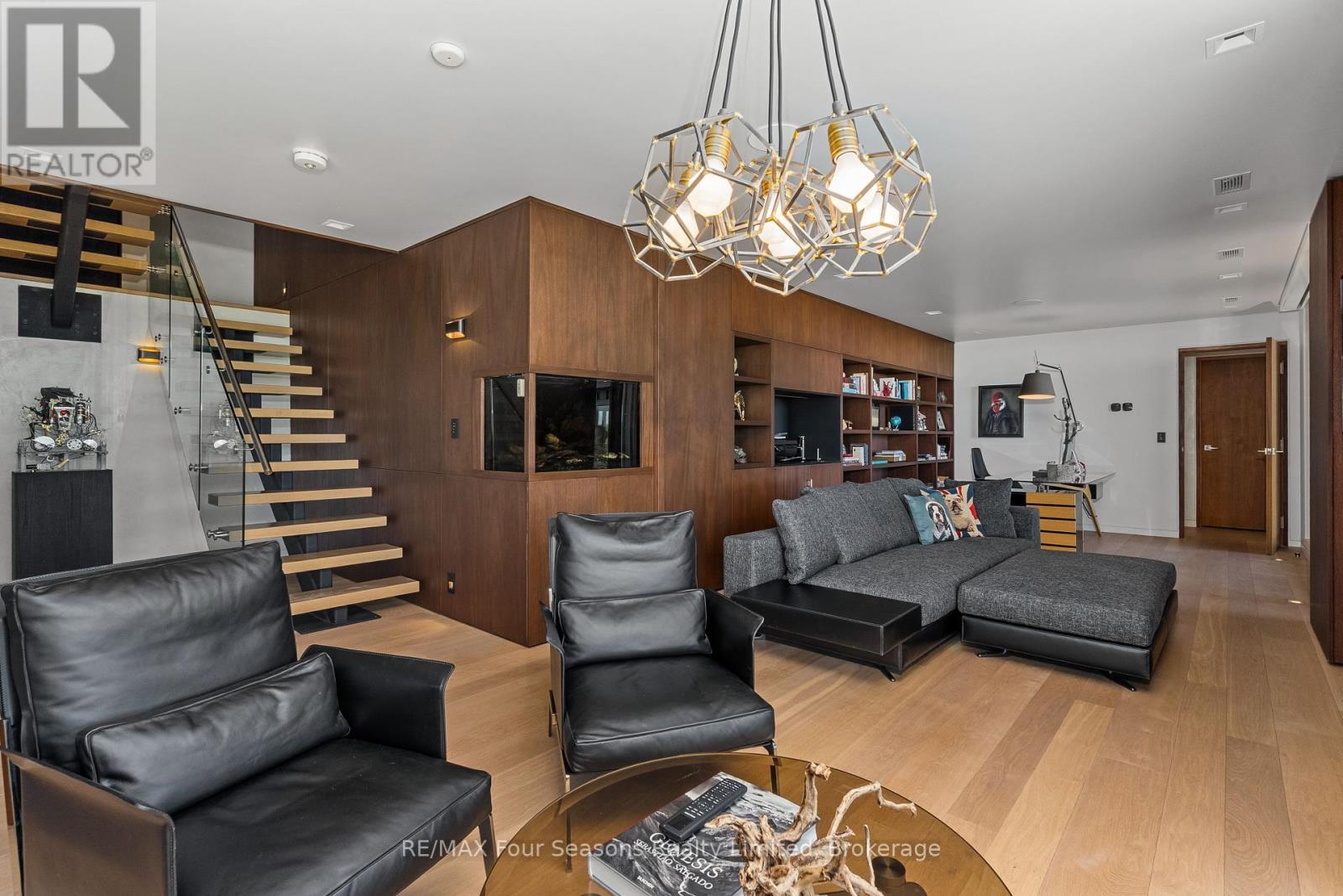 728529 21st Side Road, Blue Mountains, Ontario  N0H 1J0 - Photo 28 - X12466645