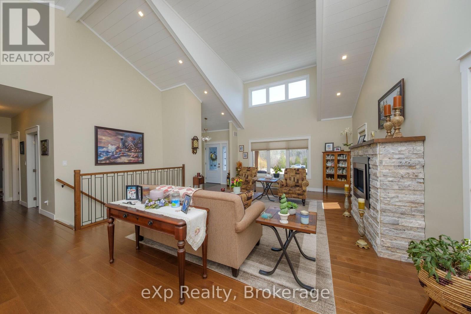 94 Birch Street, South Bruce Peninsula, Ontario  N0H 2G0 - Photo 11 - X12466684
