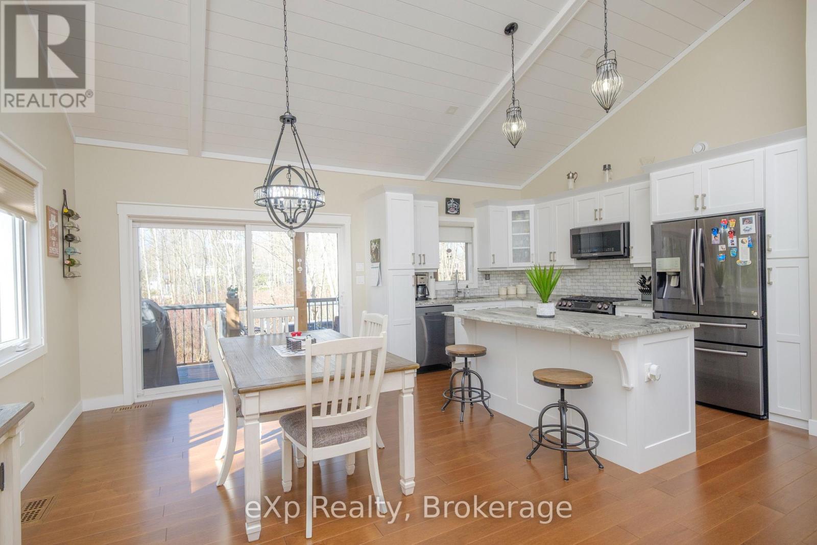 94 Birch Street, South Bruce Peninsula, Ontario  N0H 2G0 - Photo 5 - X12466684