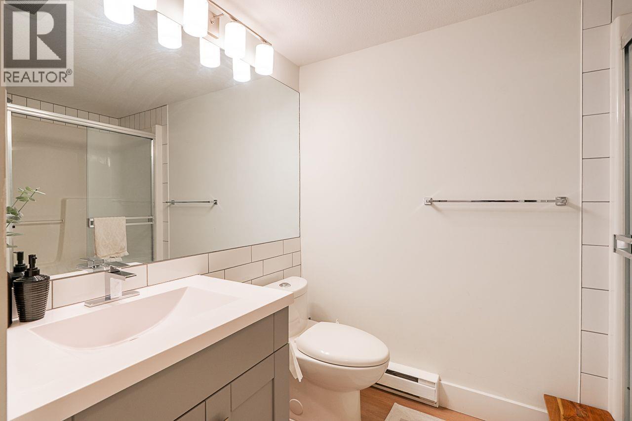 3 7428 Southwynde Avenue, Burnaby, British Columbia  V3N 0A1 - Photo 7 - R3057406