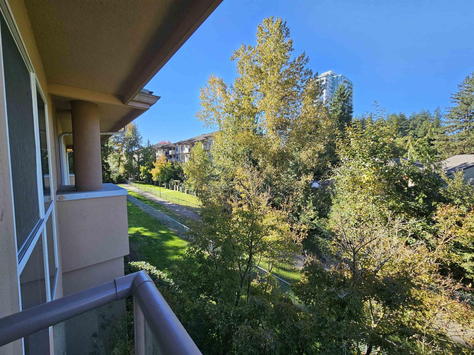 302 14980 101a Avenue, Surrey, British Columbia  V3R 0T1 - Photo 3 - R3059162