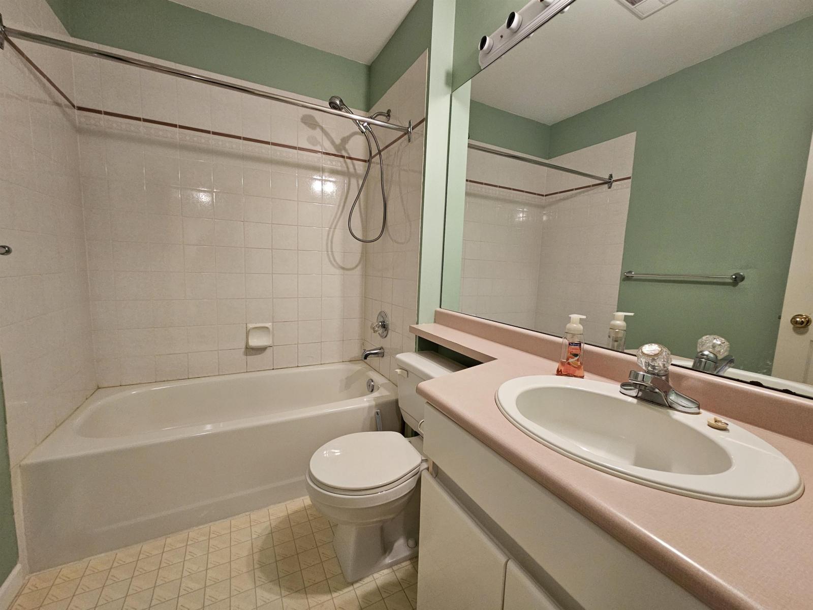 302 14980 101a Avenue, Surrey, British Columbia  V3R 0T1 - Photo 18 - R3059162