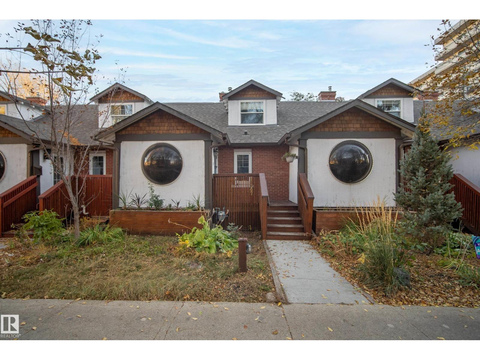 11307 102 AV NW, edmonton, Alberta