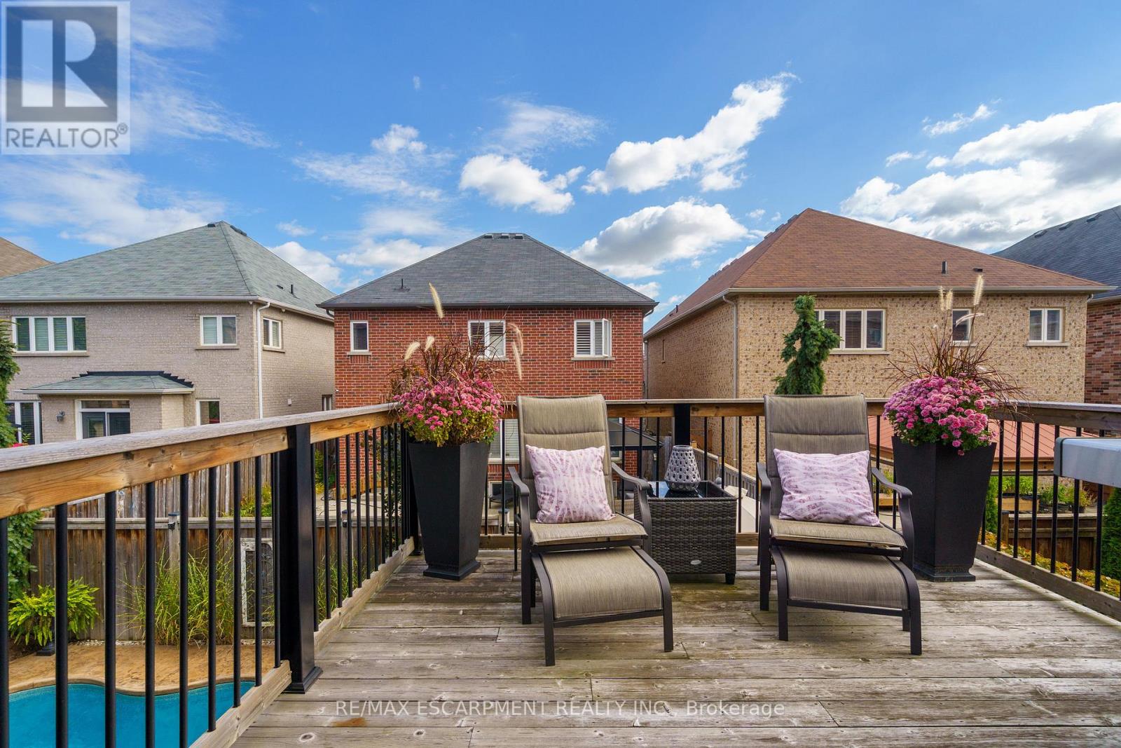 21 Shade Forest Trail, Hamilton, Ontario  L9B 0E5 - Photo 18 - X12466529