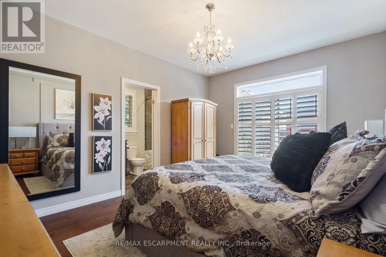 21 Shade Forest Trail, Hamilton, Ontario  L9B 0E5 - Photo 21 - X12466529