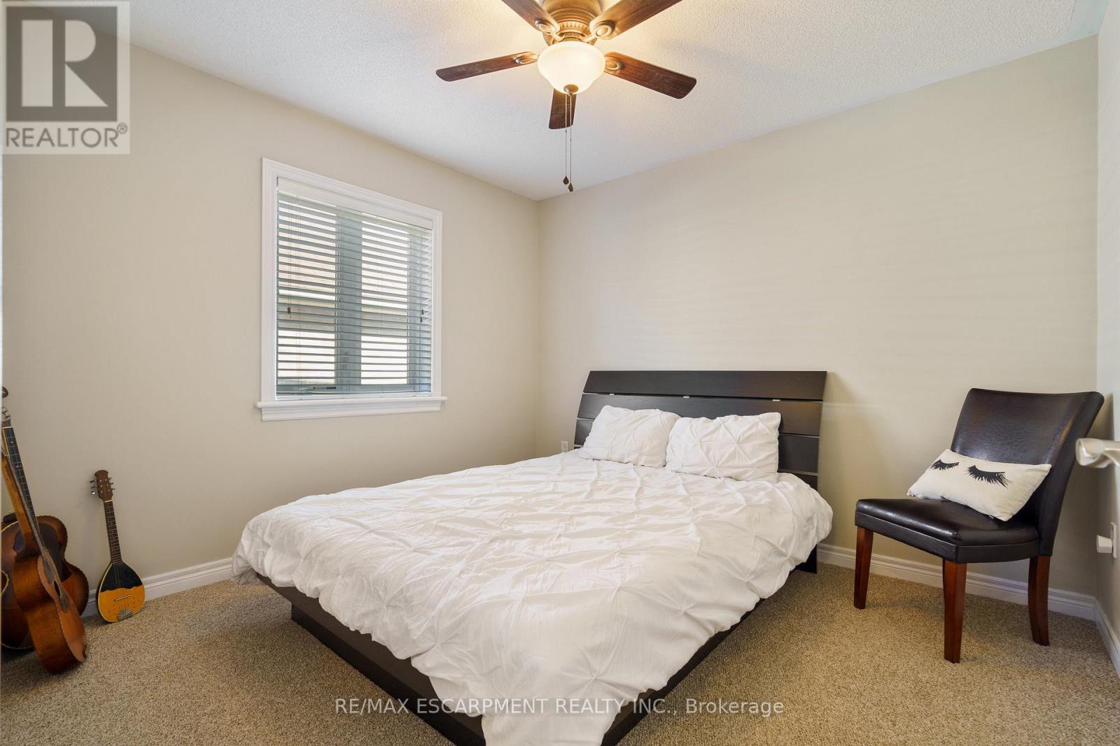 21 Shade Forest Trail, Hamilton, Ontario  L9B 0E5 - Photo 30 - X12466529