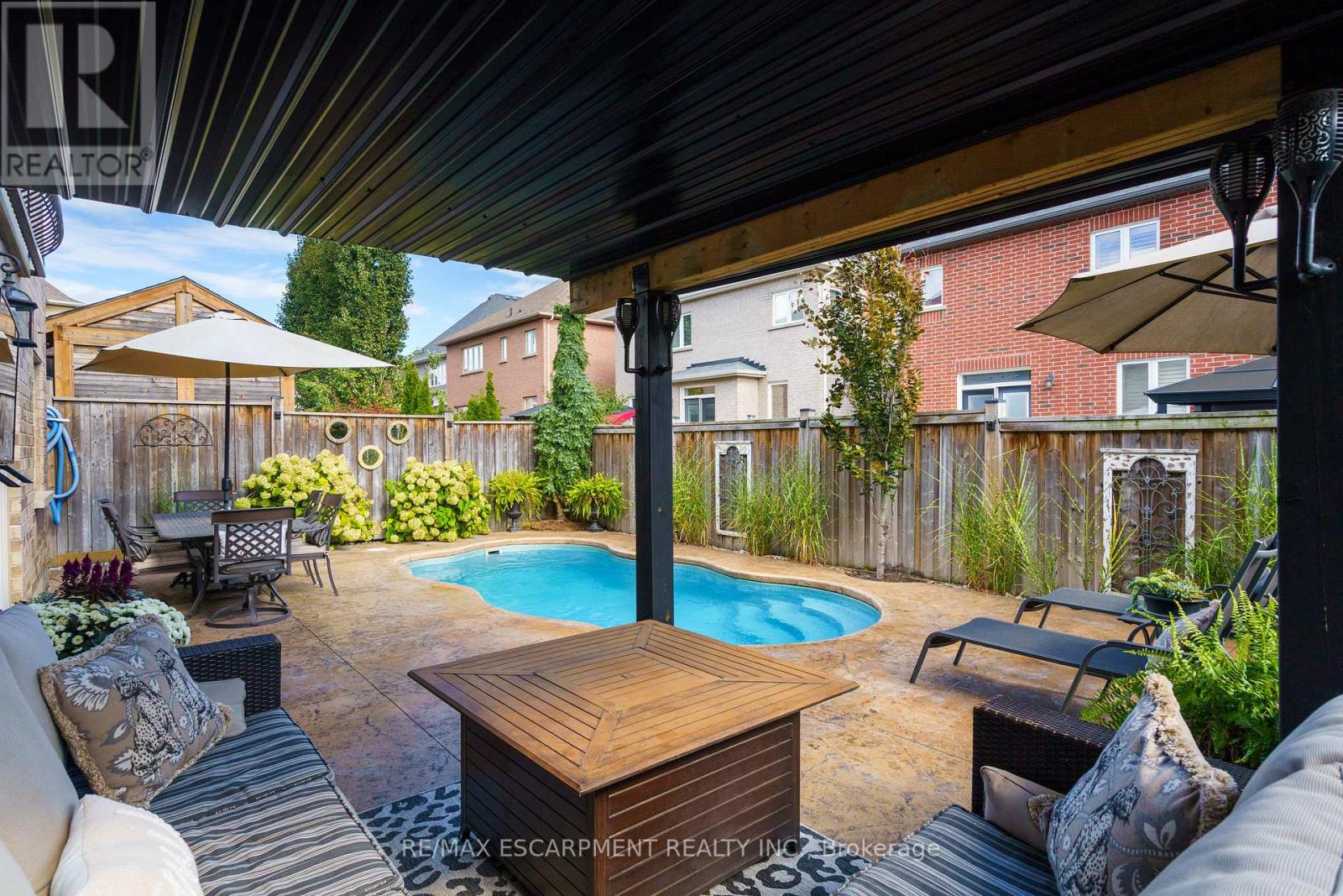 21 Shade Forest Trail, Hamilton, Ontario  L9B 0E5 - Photo 43 - X12466529