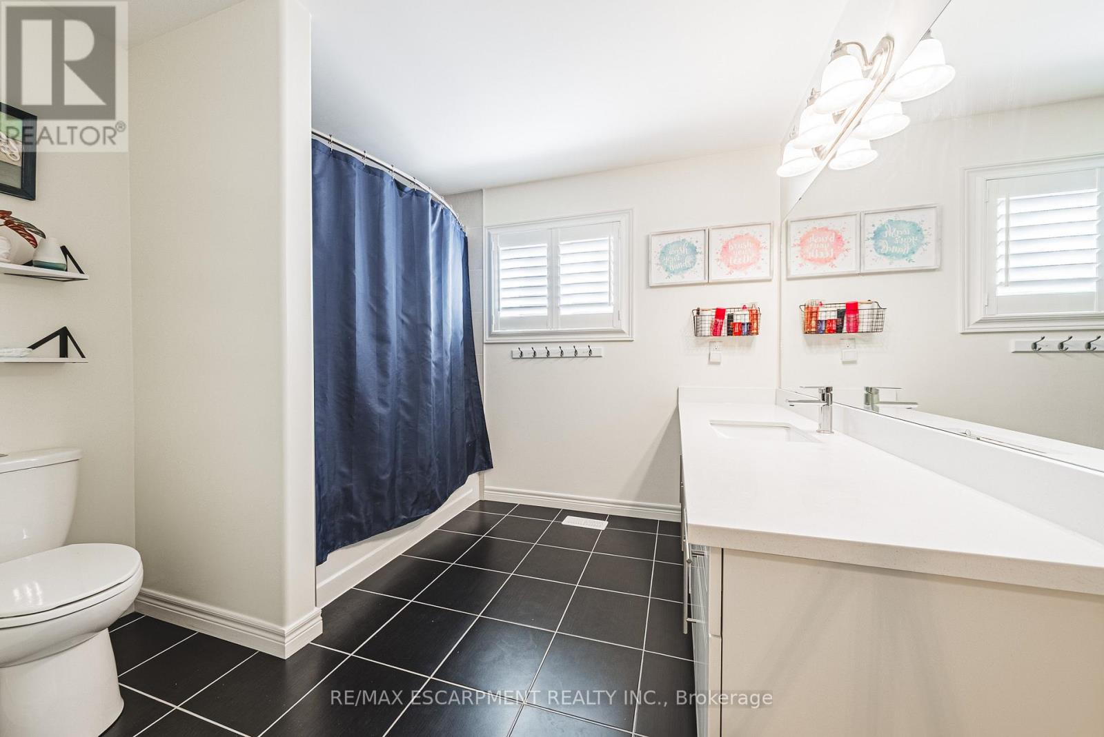 68 Kinsman Drive, Hamilton, Ontario  L0R 1C0 - Photo 31 - X12466535