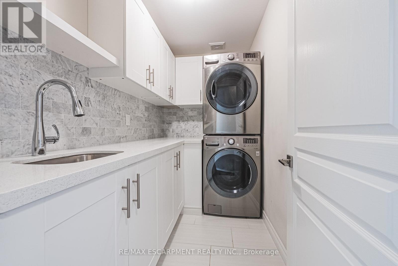 68 Kinsman Drive, Hamilton, Ontario  L0R 1C0 - Photo 37 - X12466535