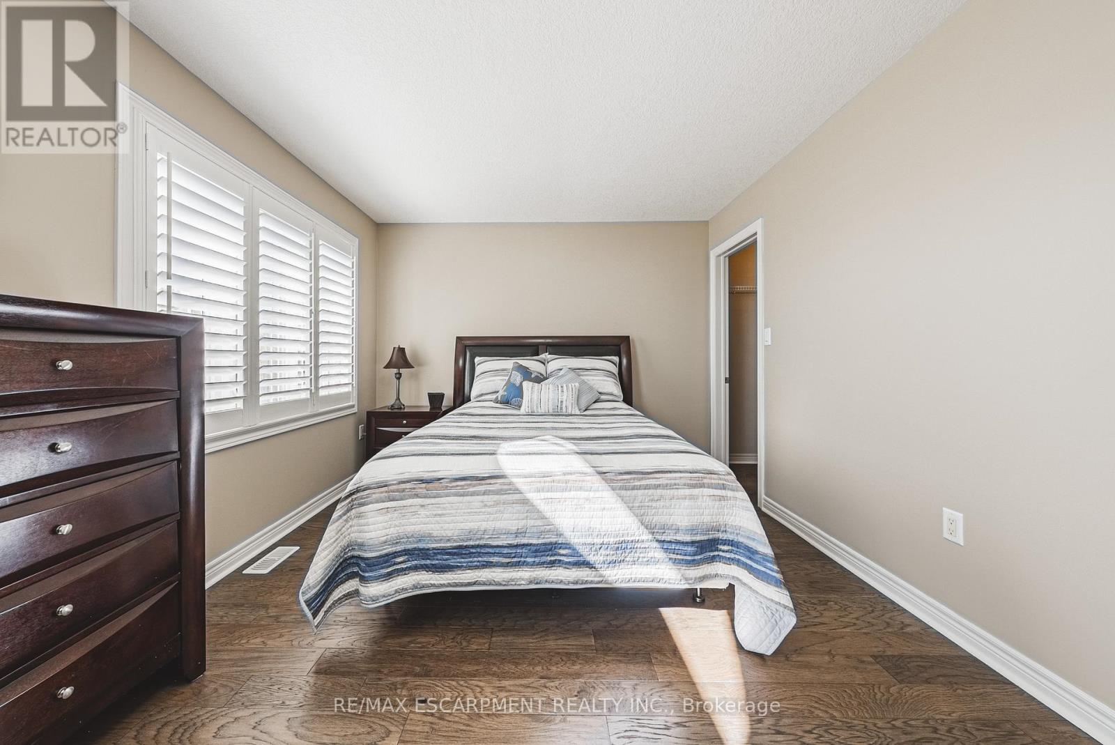 68 Kinsman Drive, Hamilton, Ontario  L0R 1C0 - Photo 39 - X12466535