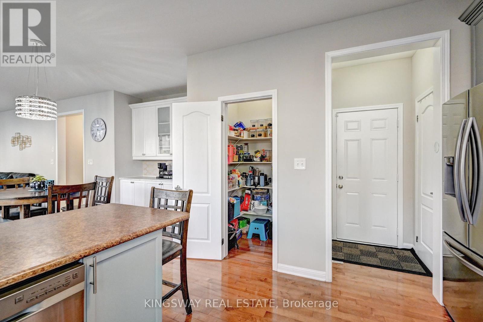 32 Weir Street, Cambridge, Ontario  N3C 0B9 - Photo 19 - X12466539
