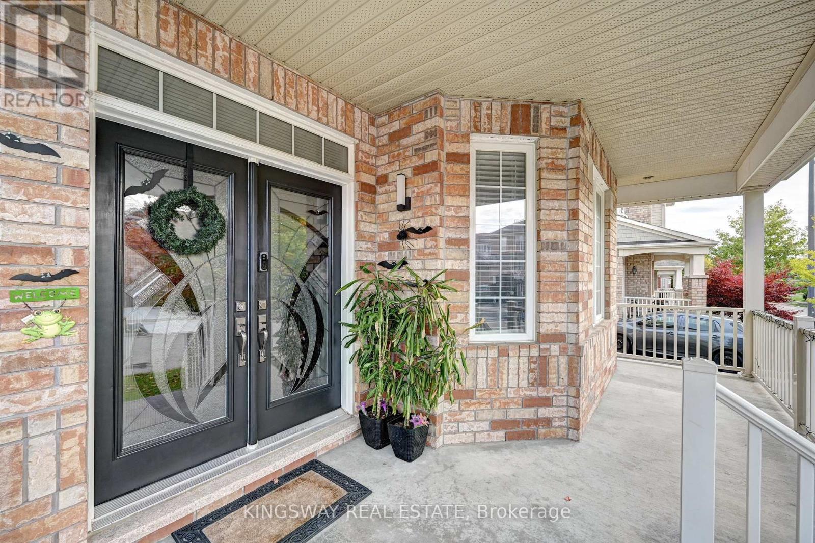 32 Weir Street, Cambridge, Ontario  N3C 0B9 - Photo 3 - X12466539
