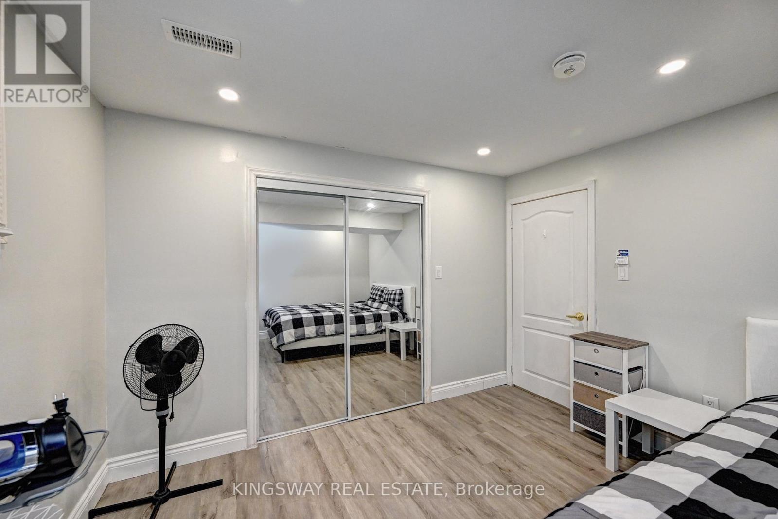 32 Weir Street, Cambridge, Ontario  N3C 0B9 - Photo 35 - X12466539