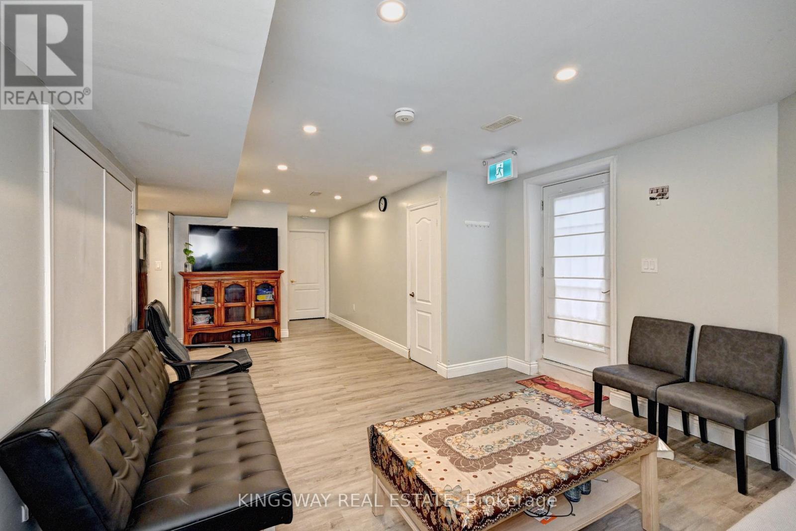 32 Weir Street, Cambridge, Ontario  N3C 0B9 - Photo 39 - X12466539