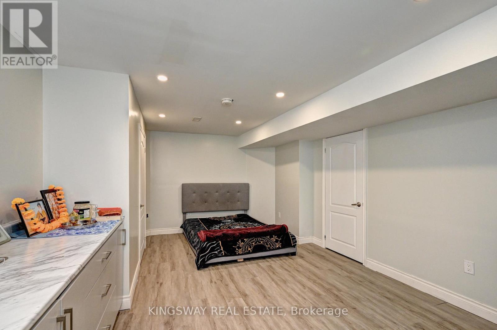 32 Weir Street, Cambridge, Ontario  N3C 0B9 - Photo 40 - X12466539
