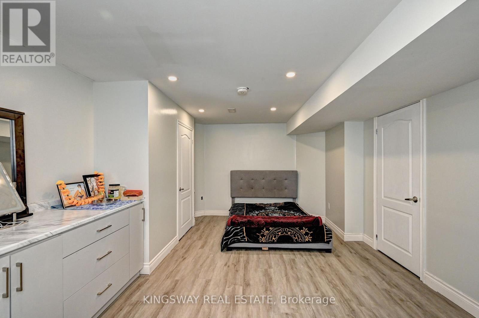 32 Weir Street, Cambridge, Ontario  N3C 0B9 - Photo 41 - X12466539