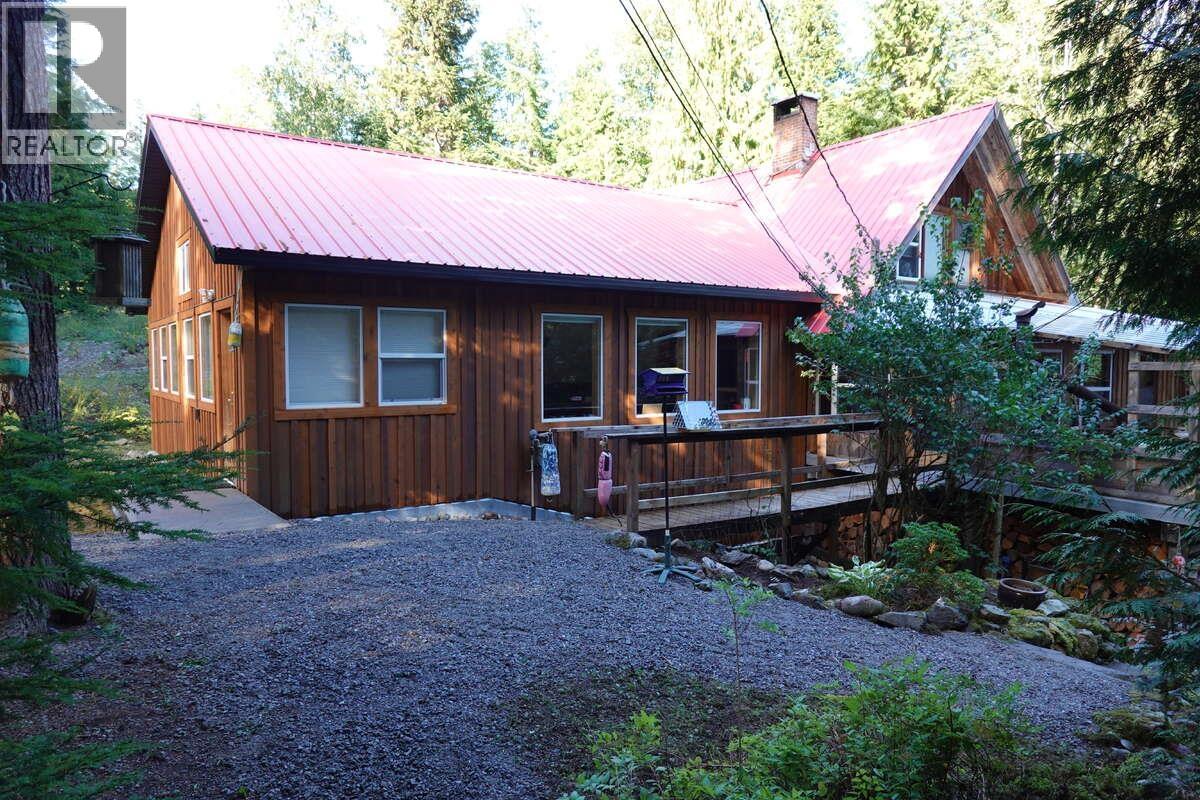 3490 COL-SMITH AVENUE, Terrace, British Columbia