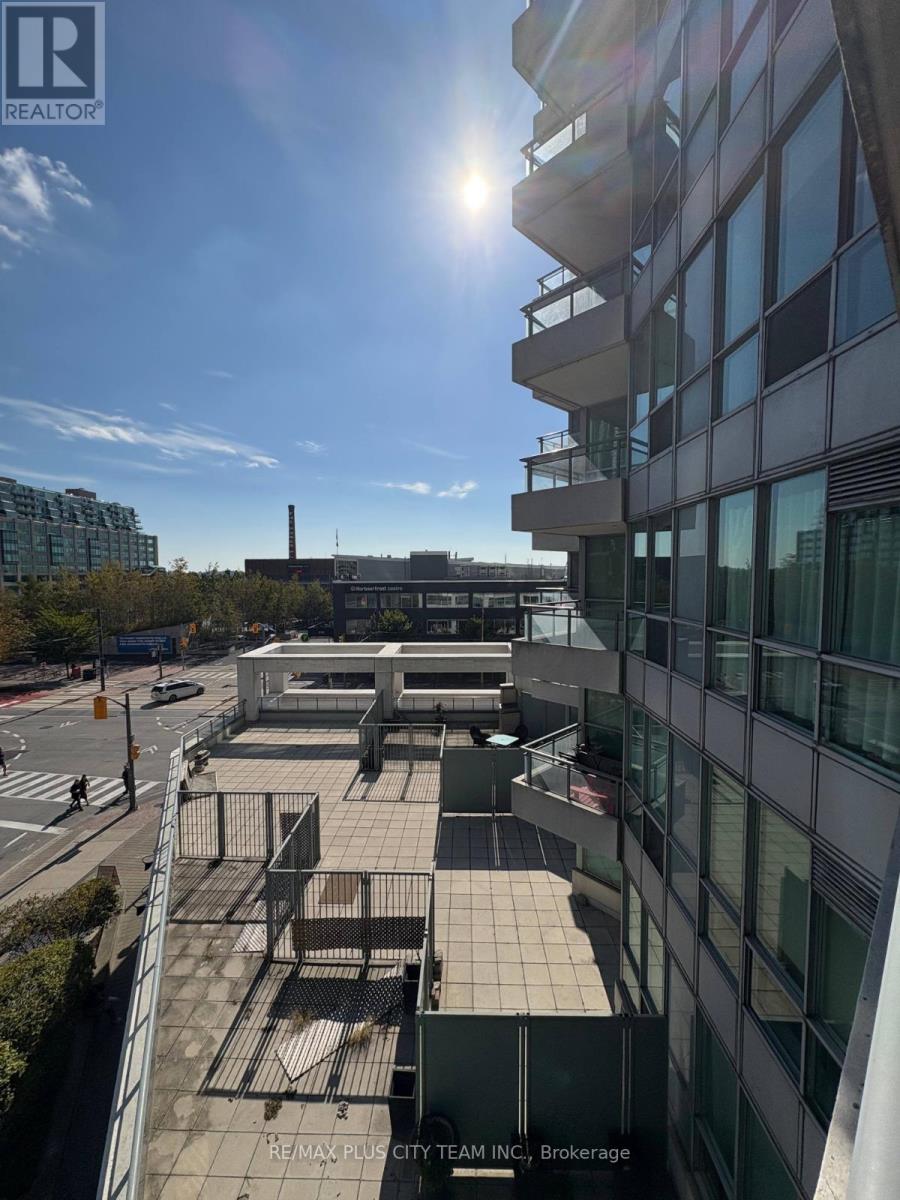 502 - 228 Queens Quay W, Toronto, Ontario  M5J 2X1 - Photo 17 - C12404901
