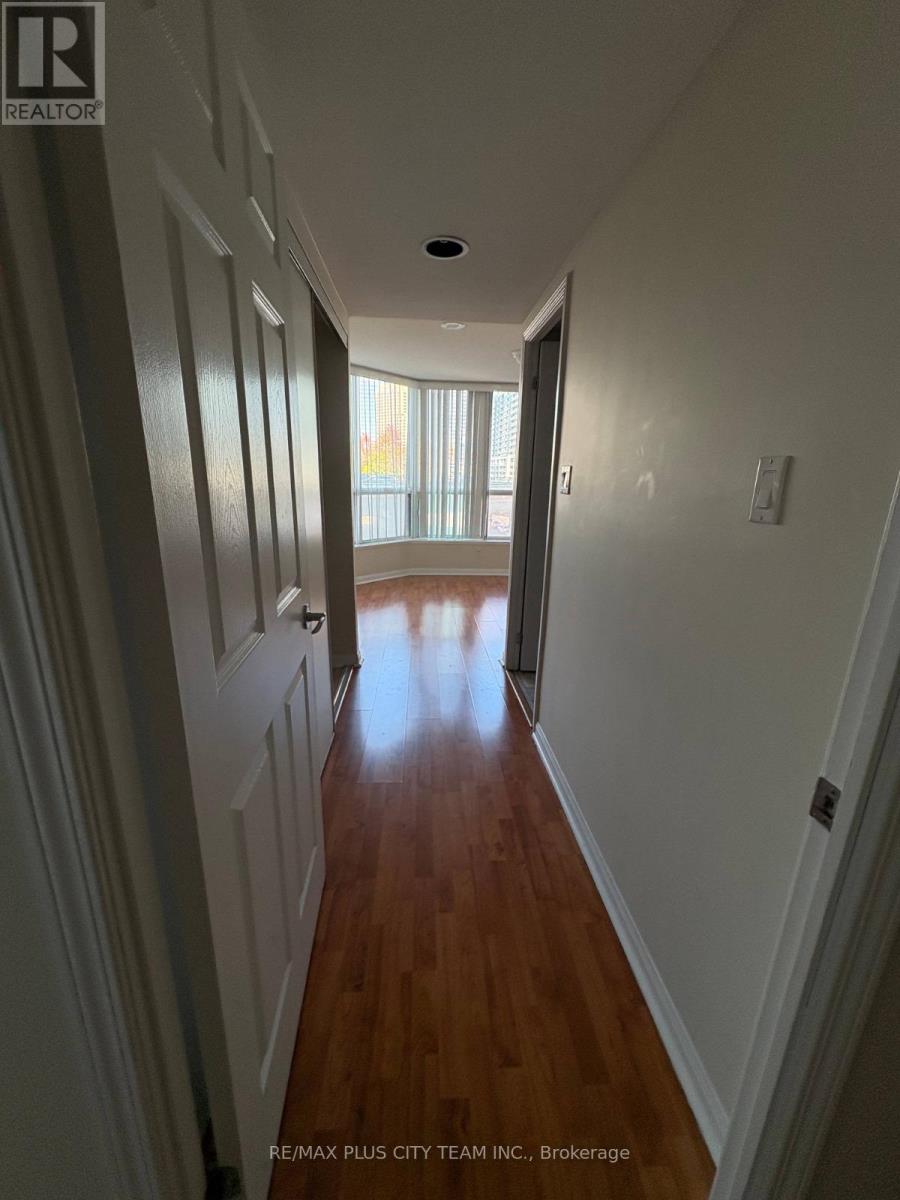 502 - 228 Queens Quay W, Toronto, Ontario  M5J 2X1 - Photo 13 - C12404901
