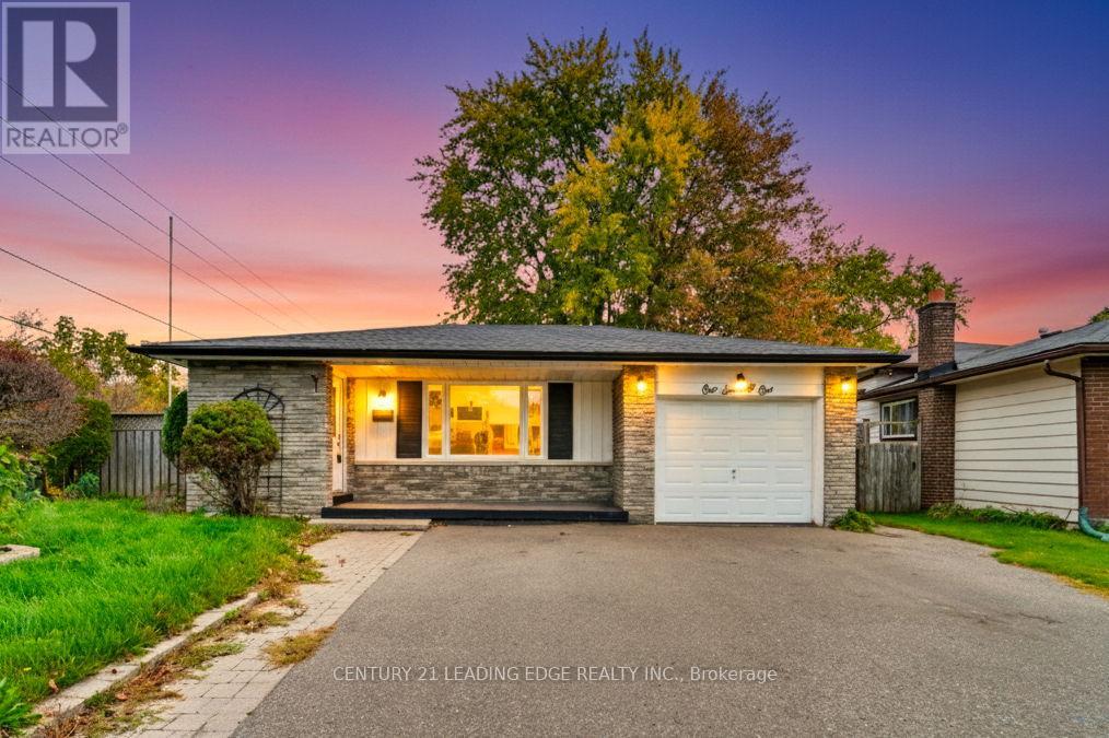 171 PHILLIP MURRAY AVENUE, Oshawa, Ontario