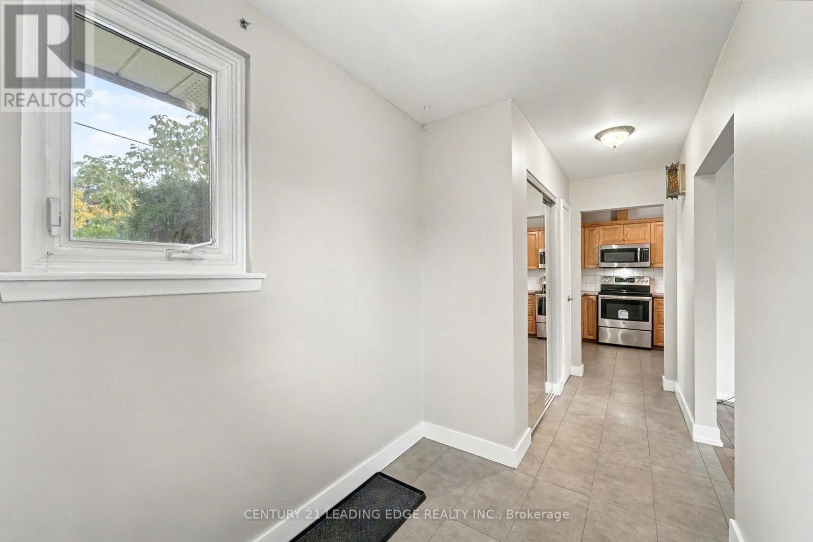 171 Phillip Murray Avenue, Oshawa, Ontario  L1J 1G6 - Photo 2 - E12466142