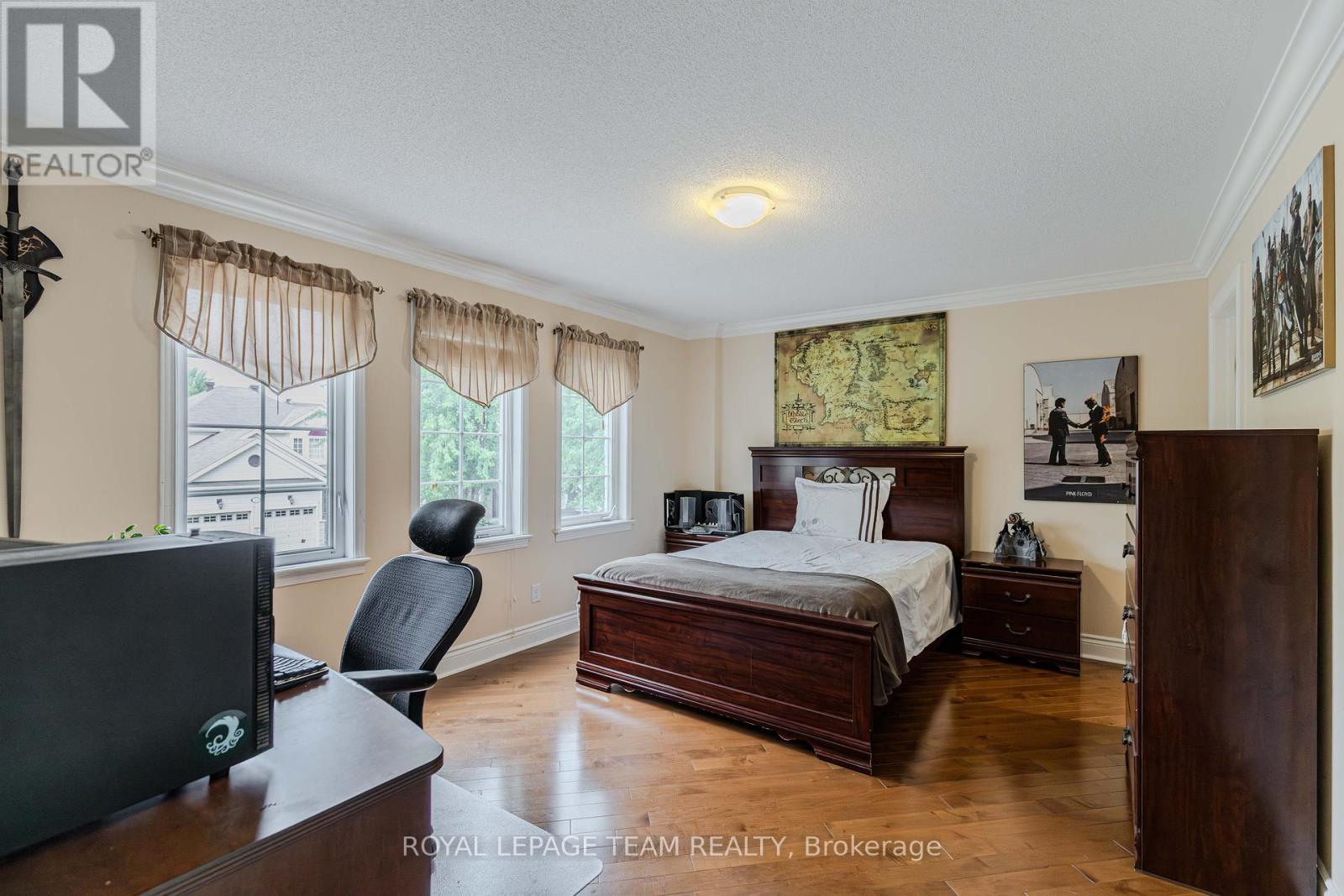 313 Eckerson Street, Ottawa, Ontario  K2S 0K8 - Photo 31 - X12336745