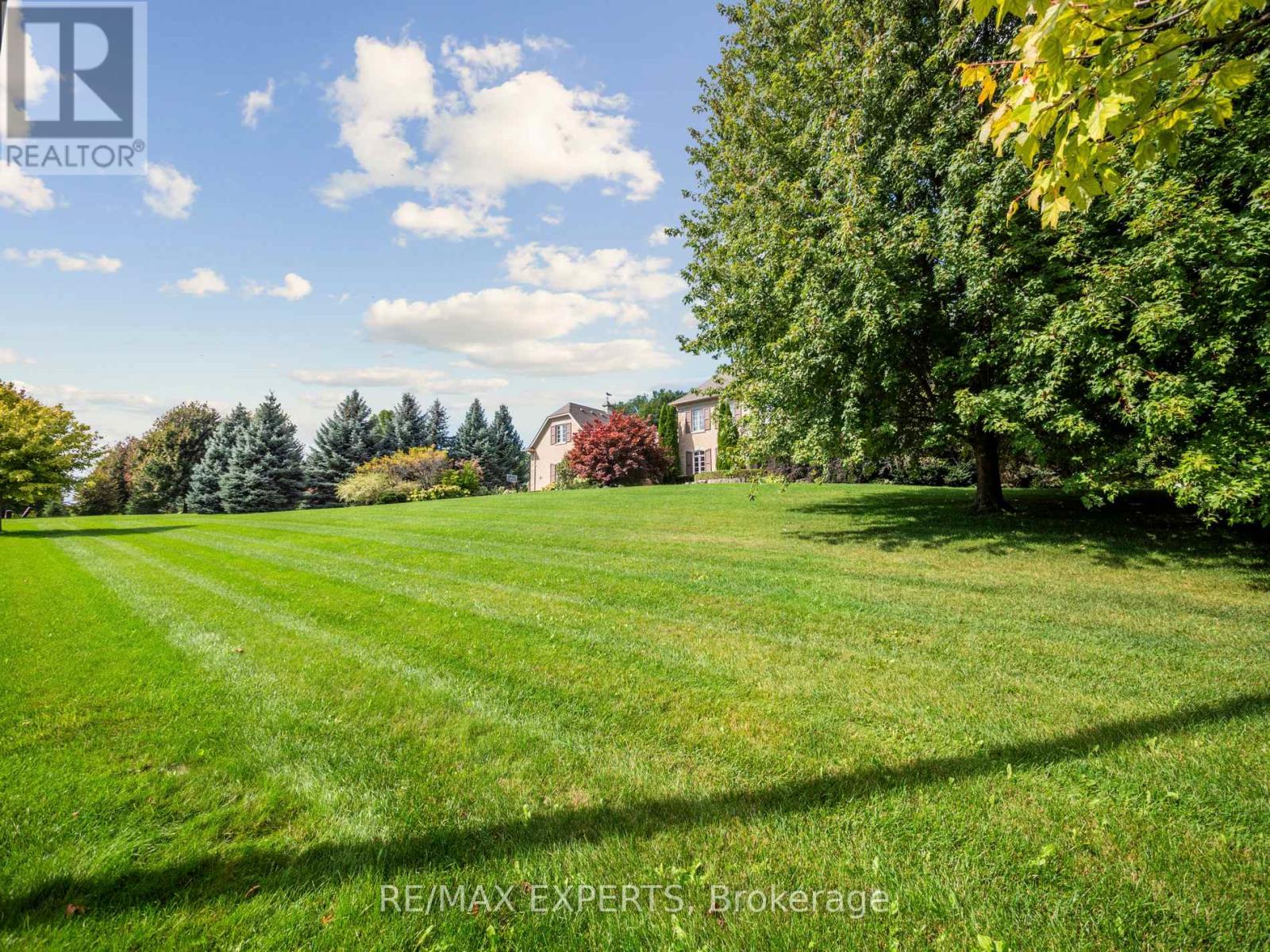 105 Eden Vale Drive Se, King, Ontario  L7B 1L9 - Photo 2 - N12465868