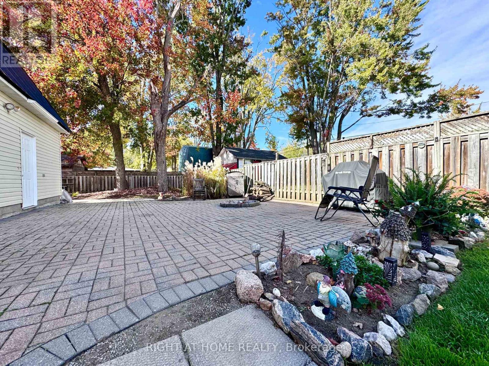 3392 Coronation Avenue, Severn (West Shore), Ontario  L0K 1G0 - Photo 38 - S12368266