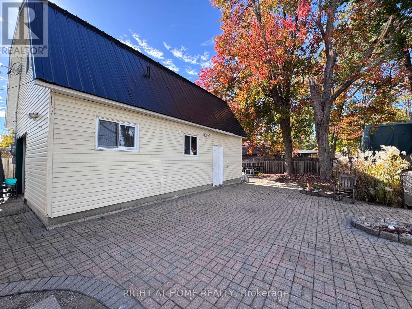 3392 Coronation Avenue, Severn (West Shore), Ontario  L0K 1G0 - Photo 39 - S12368266