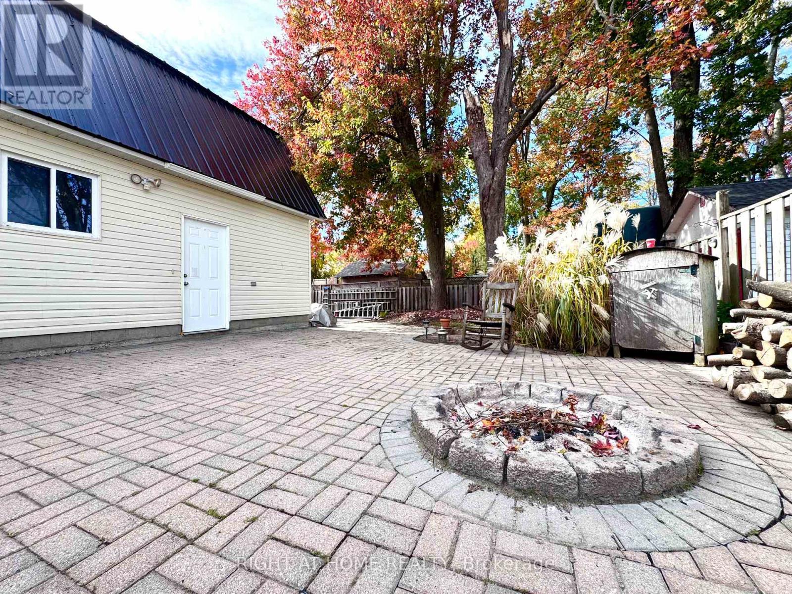 3392 Coronation Avenue, Severn (West Shore), Ontario  L0K 1G0 - Photo 43 - S12368266