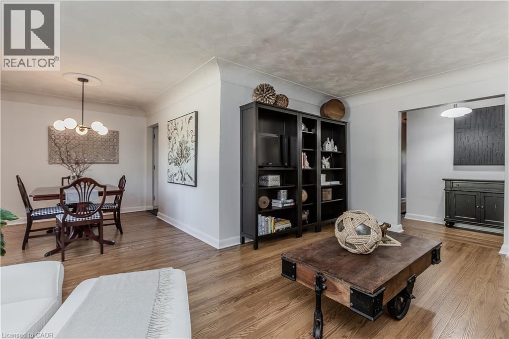 1420 Alfred Crescent, Burlington, Ontario  L7S 1K7 - Photo 4 - 40769780