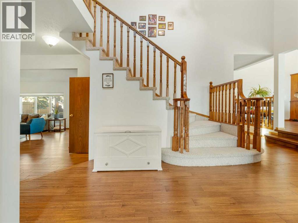 152 Coachwood Point W, Lethbridge, Alberta  T1K 6A5 - Photo 3 - A2265009