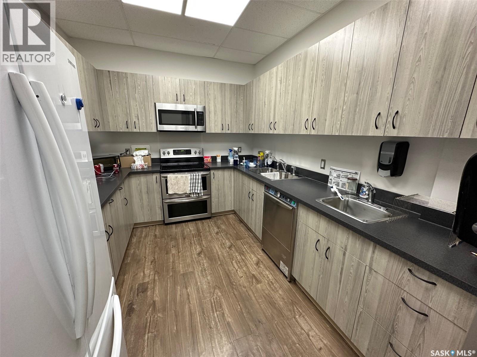 102-124 Main Street, Lafleche, Saskatchewan  S0H 2K0 - Photo 12 - SK020992