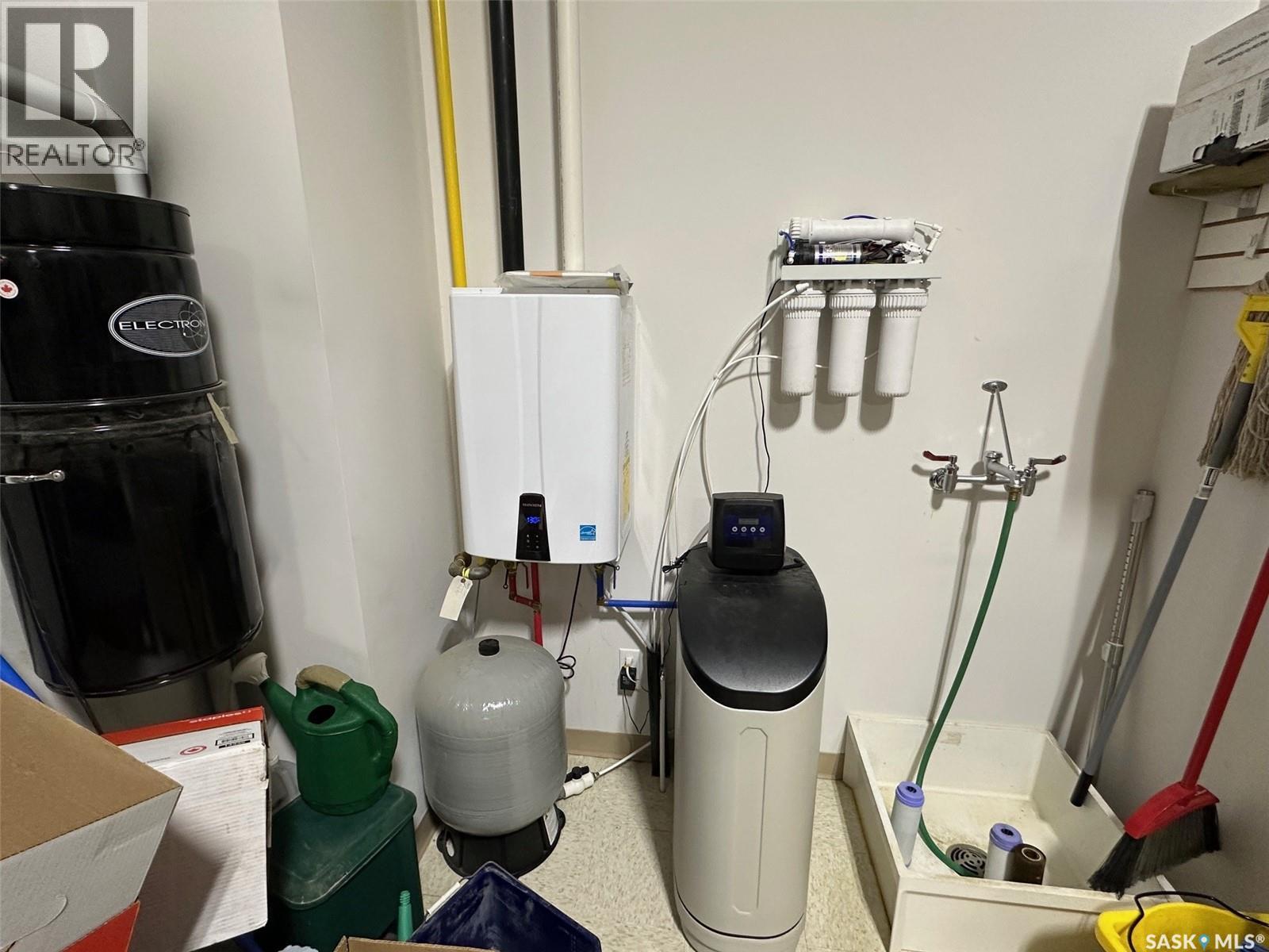 102-124 Main Street, Lafleche, Saskatchewan  S0H 2K0 - Photo 27 - SK020992