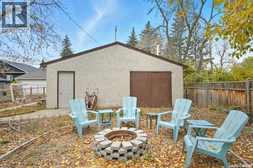 2104 Clarence Avenue S, Saskatoon, Saskatchewan  S7J 1L5 - Photo 33 - SK020971