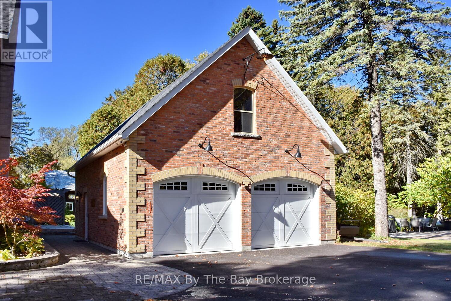 214 Elm Street, Clearview, Ontario  L0M 1S0 - Photo 43 - S12275210