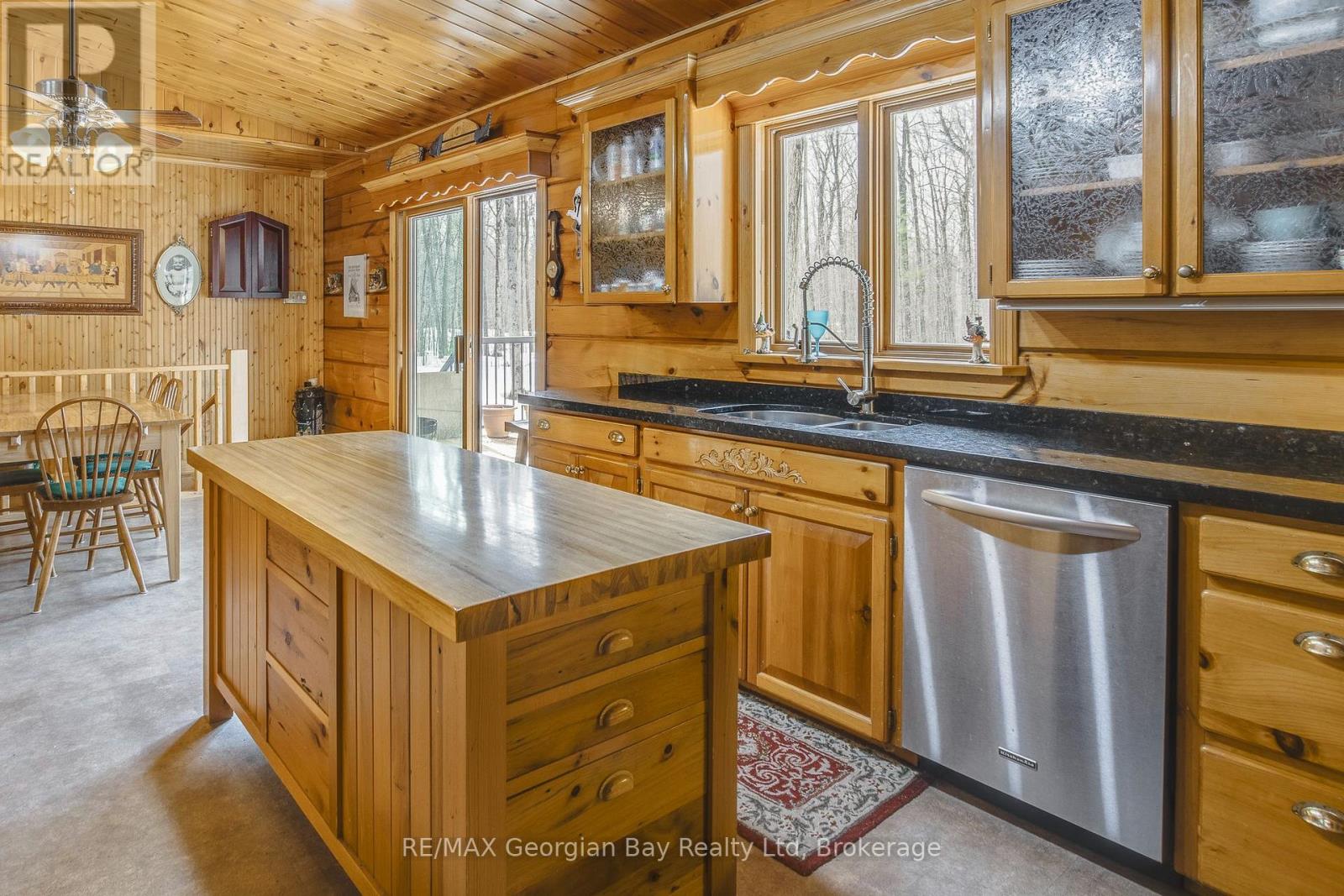 280 Conc 6 West Road W, Tiny, Ontario  L0L 2J0 - Photo 13 - S12427061