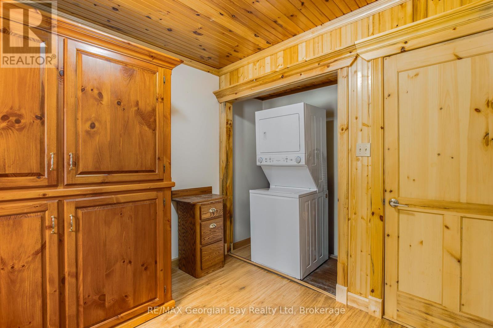 280 Conc 6 West Road W, Tiny, Ontario  L0L 2J0 - Photo 22 - S12427061