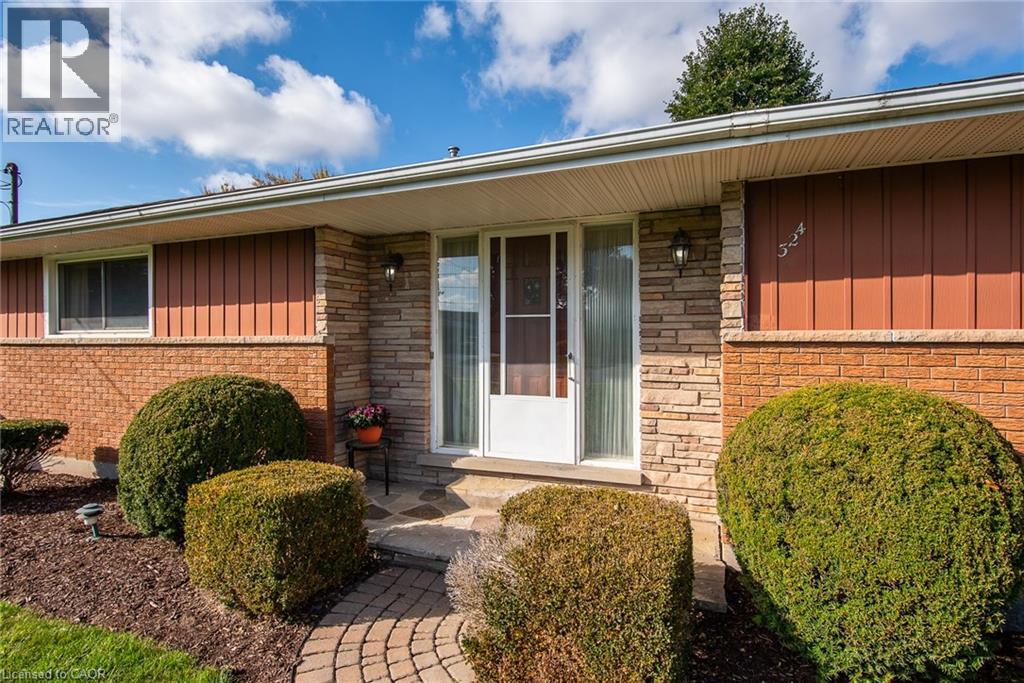 324 Snyder's Road E, Baden, Ontario  N3A 2V7 - Photo 2 - 40779822