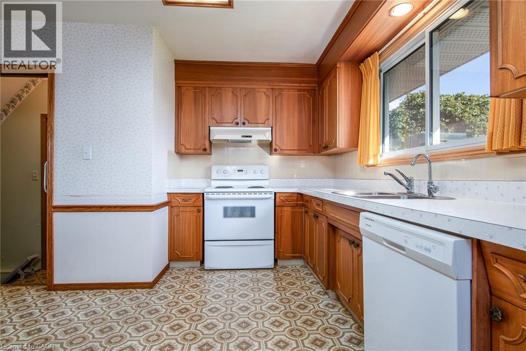 324 Snyder's Road E, Baden, Ontario  N3A 2V7 - Photo 4 - 40779822
