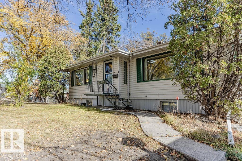 12339 89 St Nw Nw, Edmonton, Alberta  T5B 3W8 - Photo 1 - E4461990