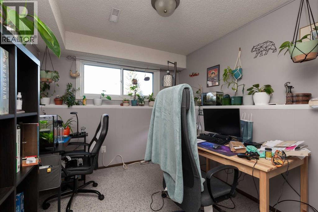 945 Columbia Boulevard W, Lethbridge, Alberta  T1K 4M4 - Photo 23 - A2263945