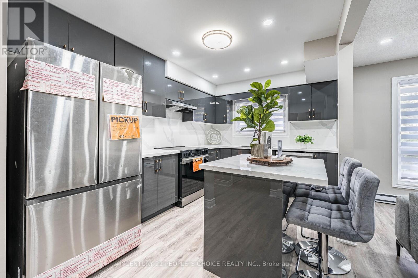 25 - 506 NORMANDY STREET, Oshawa, Ontario